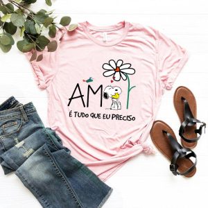 Camiseta Amor É Tudo Que Eu Preciso
