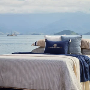 Almofada Canto Das Conchas Linho Marinho Bordada Com Tassels 40x60